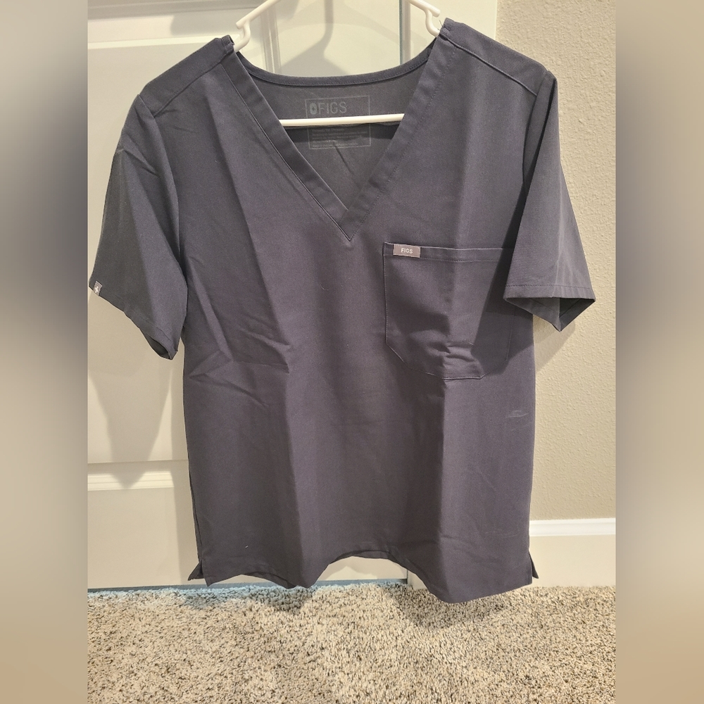 Figs women's Charcoal Catarina One-Pocket Scrub Top